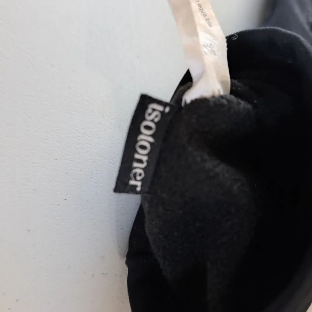 Isotoner S/M All Black Scroll Stretch Leather Grip Gloves - Picture 3 of 5